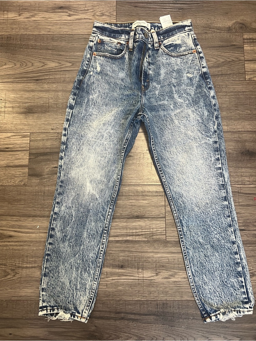 Abercrombie & Fitch The Mom High Rise Jeans - Blue